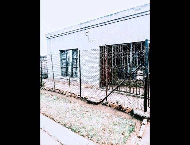 3 BEDROOM HOUSE FOR SALE IN EMDENI